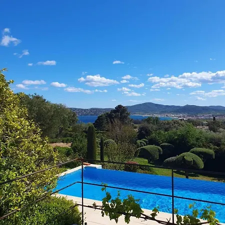 Villa De Luxe Proche De La *